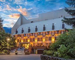 Mountainside Lodge